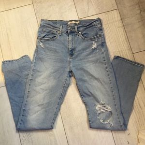 Levi’s high rise straight jeans
